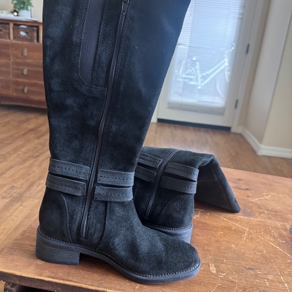 Clarks Tall Black Suede Boots - Picture 5 of 6